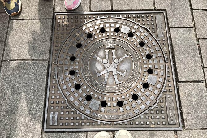 Guided Walking Tour in Dusseldorf - Key Points