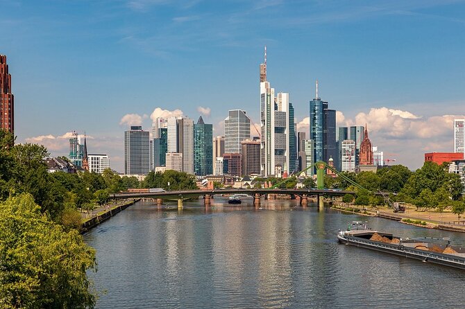 Guided Walking Tour in Frankfurt - Key Points
