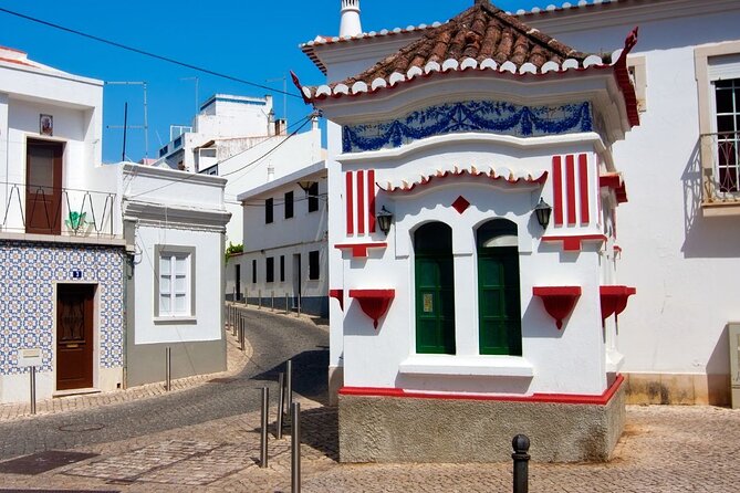 Guided Walking Tour in Lagos - What Sets This Tour Apart in Lagos