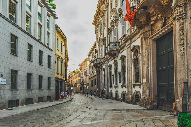 Guided Walking Tour in Milan - Visiting the Ancient Basilica di SantAmbrogio