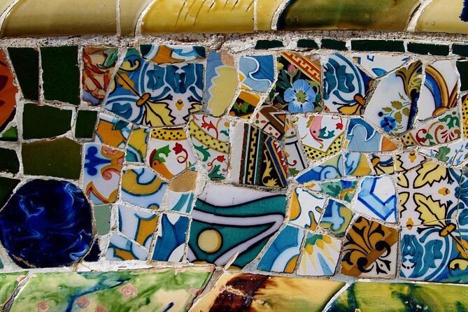 Guided Walking Tour in Park Güell Barcelona - Pricing and Booking Considerations