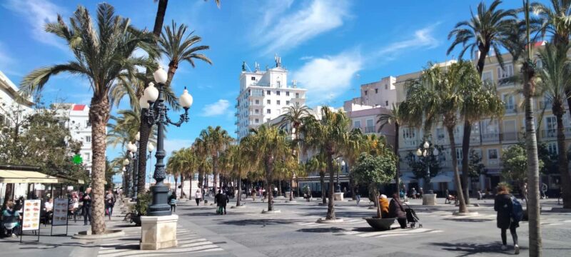 Guided walking tour of Cádiz: stories from a local guide - Why Choose This Tour?