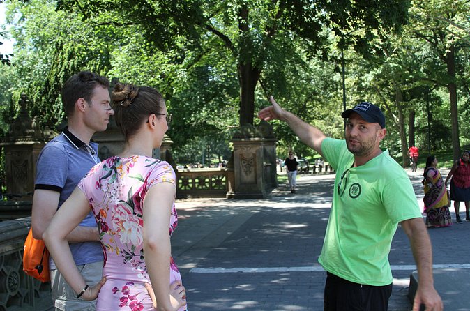 Guided Walking Tour Of Central Park - The Tavern on the Green and Final Photo Opportunities