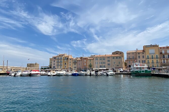Guided walking tour of Saint Tropez - Walking Along the Port and Into the Old Town