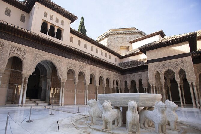 Guided Walking Tour of the Alhambra in Granada - The Guides Expertise and Storytelling Style