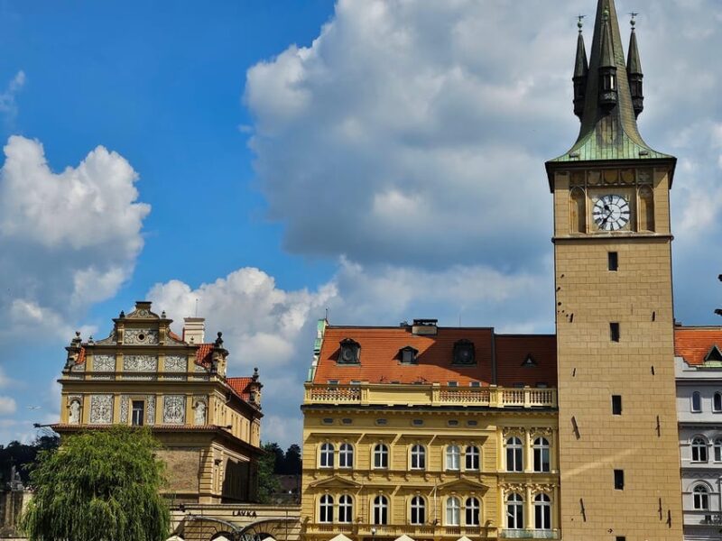 Guided walking tour Prague: include Prazskiy Castle - Discover Pragues Historic Heart with a Guided Walking Tour
