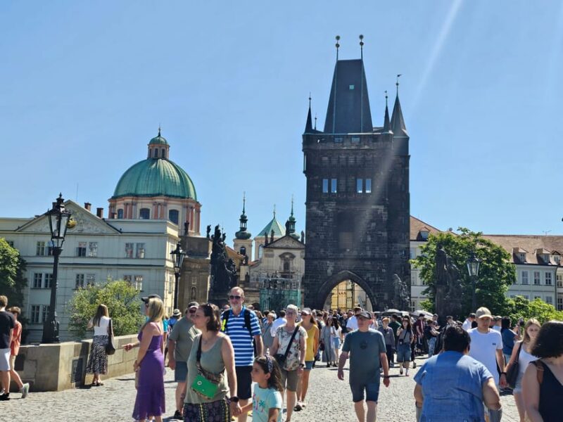 Guided walking tour Prague: include Prazskiy Castle - Exploring Old Town and Its Iconic Sites