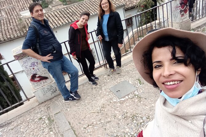 Guided Walking Tour with Panoramic Views and Terraces of Granada - Practical Tips for Dinner and Local Food