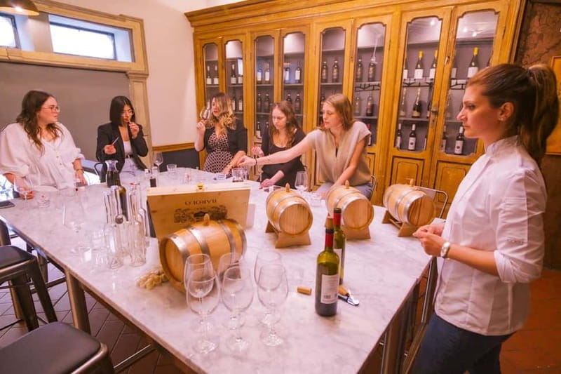 Guided Wine and Food Walk in Florence with Three Tastings - Key Points