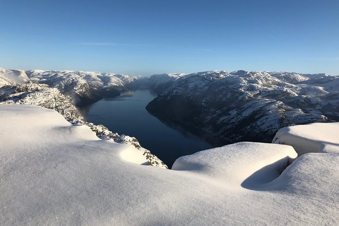 Guided winter hike to Pulpit Rock Preikestolen - Key Points