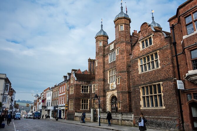 Guildford Walking Tour - Starting Point at Holy Trinity Church in Guildford’s Tudor District