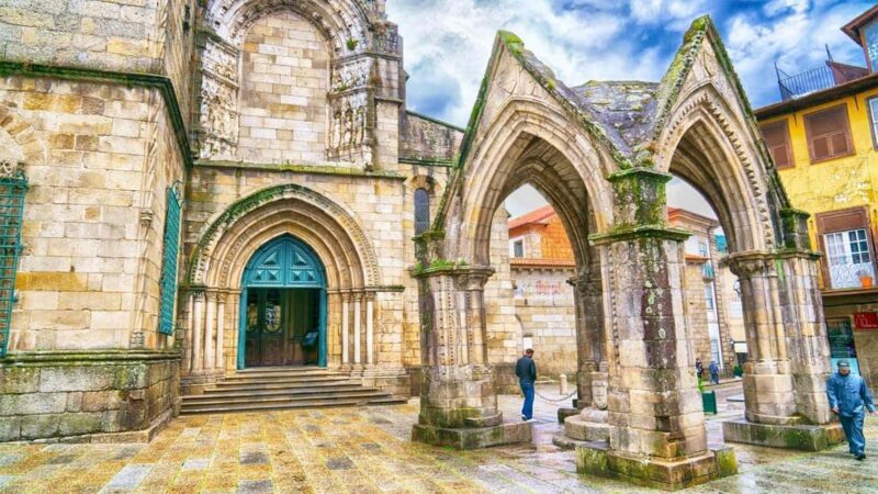 Guimarães & Braga Tour - Guimarães & Braga Tour: A Deep Dive into Portugals Historic and Spiritual Heritage