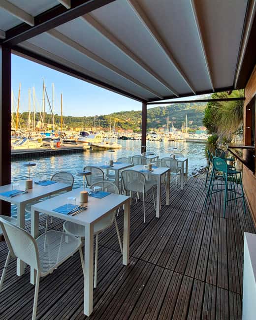 Gulf of Poets: A Creative Tasting of Mussels and Oysters - Practical Details: Meeting Point and Booking