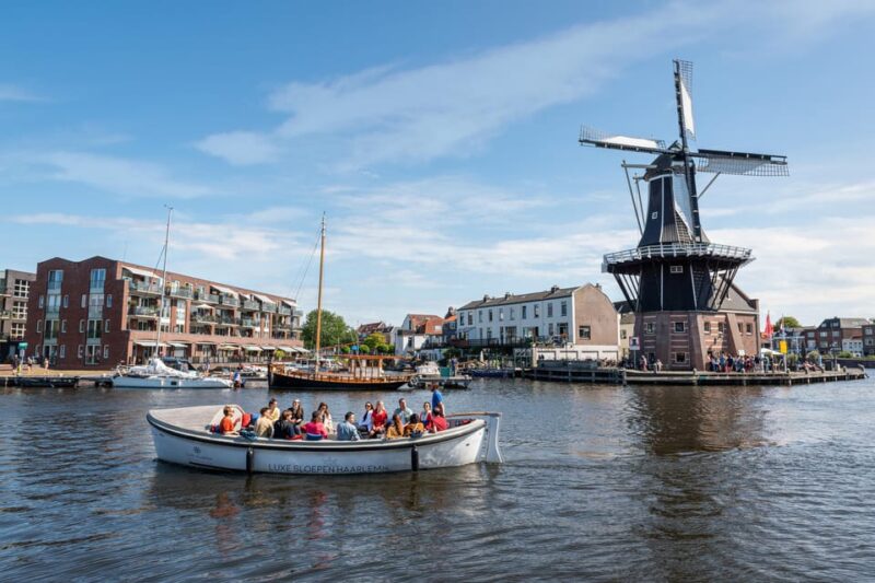 Haarlem: Canal tour + Dutch Windmill de Adriaan tour - The Open Boat Canal Cruise along the Spaarne River