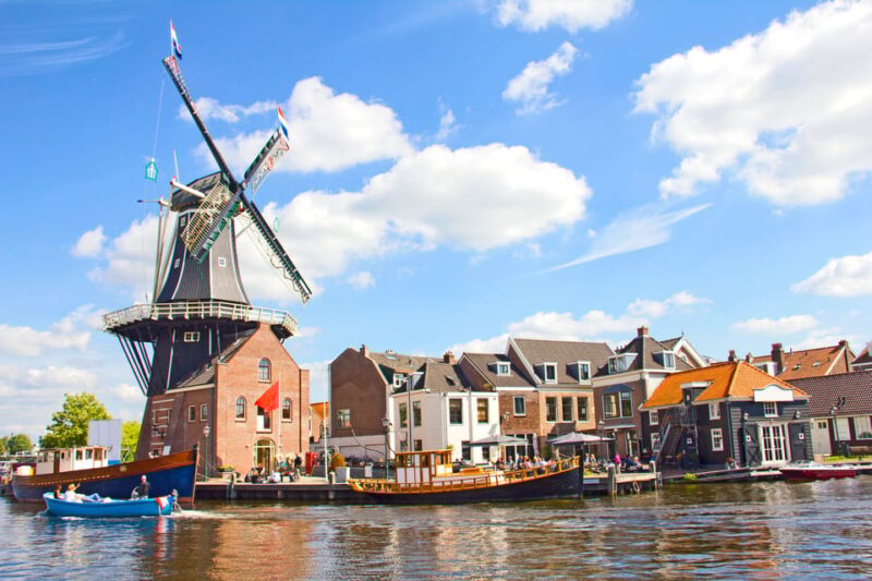 Haarlem Highlights Bike Tour - Highlights: Windmills and Historic Churches
