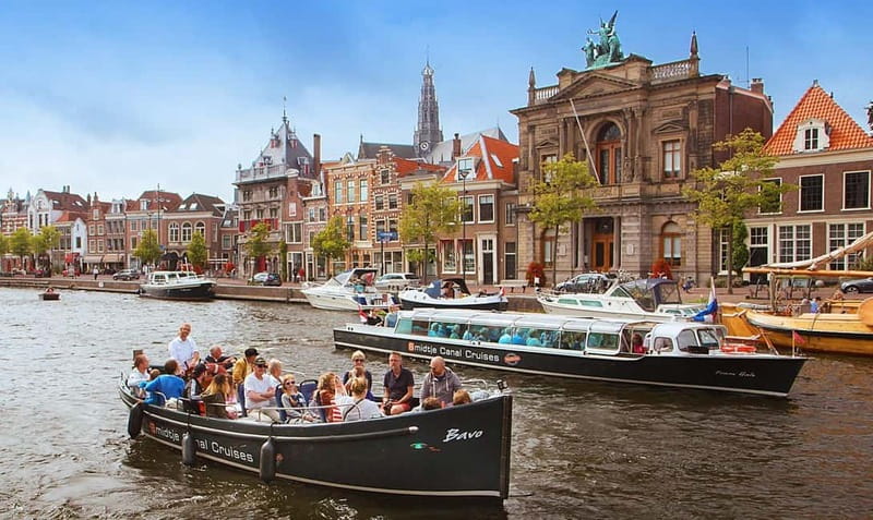 Haarlem: Local Cheese and Wine Cruise - The Scenic Route through Haarlem’s Canals