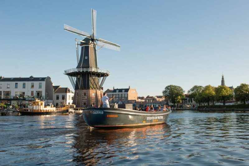Haarlem: Sightseeing Boat Tour with Snacks and Drinks - Highlights of Haarlem’s Landmarks from the Water