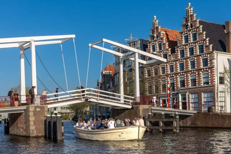 Haarlem: Unlimited Drinks City Cruise - Discover Haarlem’s Charm on the Unlimited Drinks City Cruise