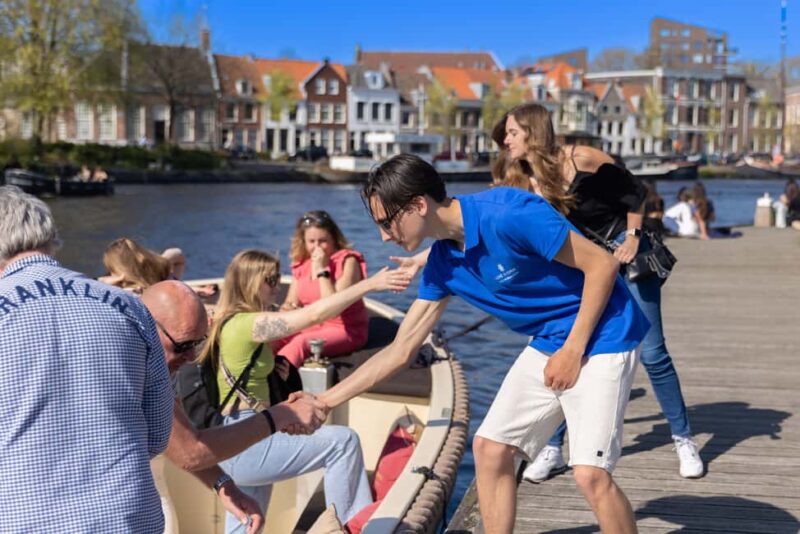 Haarlem: Unlimited Drinks City Cruise - Iconic Landmarks Along the Route