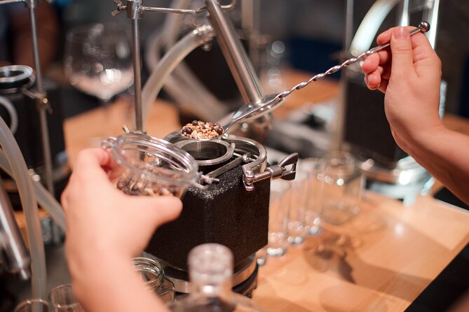 Habitat Gin Lab Experience - Selecting Botanicals: A Personalized Touch