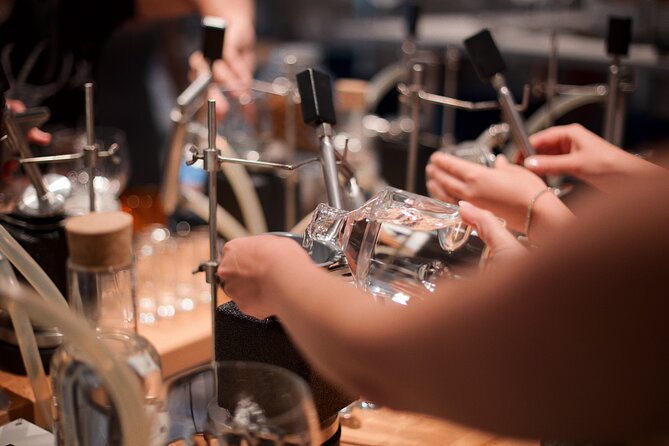 Habitat Gin Lab Experience - Learning About Gin’s History and Techniques