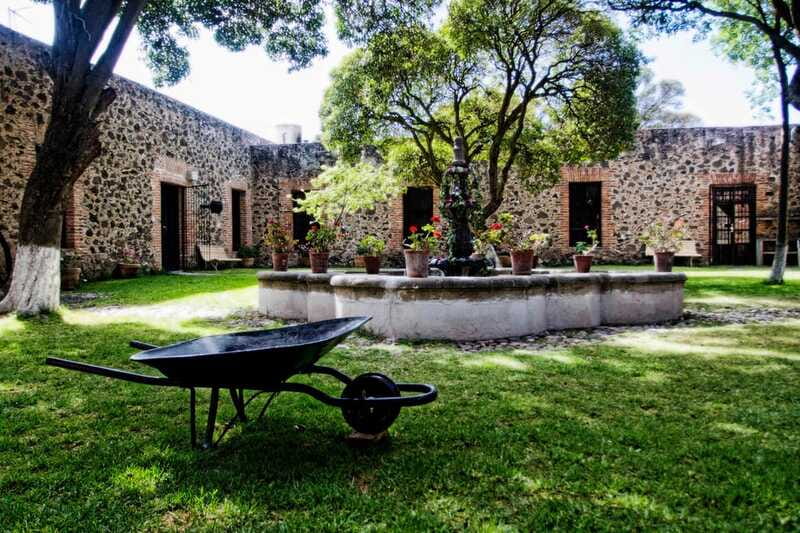 Hacienda Tochatlaco: historical visit, inside the main house - Tour Logistics: Meeting, Duration, and Cancellation