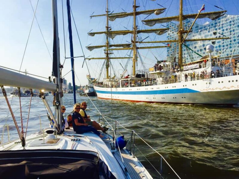 "Hafengeburtstag Hamburg" 2024. Cruise&Sail from/to Wedel - Discover an Intimate Sailing Trip During Hamburgs Hafengeburtstag 2024