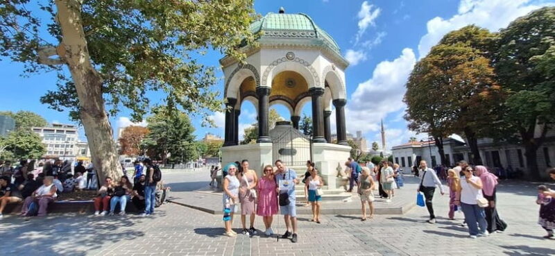 Hagia Sophia Tour with Skip-the-line Entry - Inside the Hagia Sophia: Highlights of the Visit