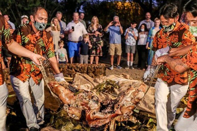Hale Hoaloha Luau at the Mauna Lani - Key Points