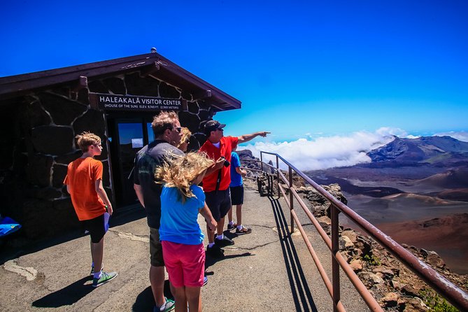 Haleakala Classic Vehicle Sunrise Tour with Breakfast - Paia and Its Cultural Heritage