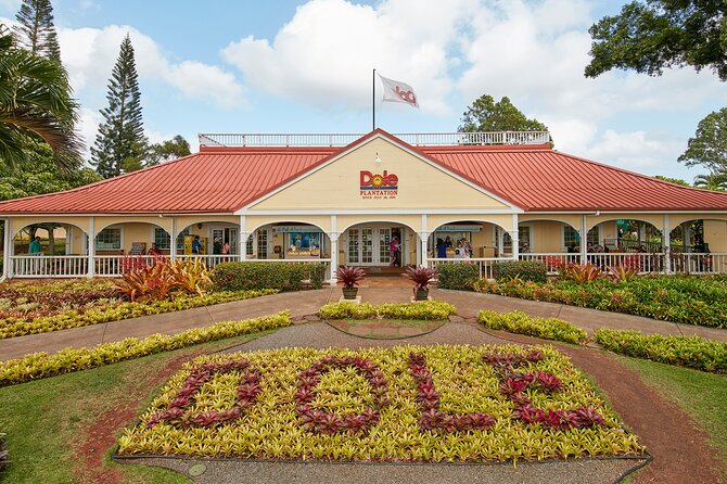 Haleiwa Express & Dole Plantation - Explore Two Iconic Oahu Destinations in One Day