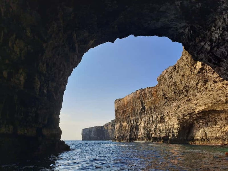 Half day - 4 hours Comino, Blue Lagoon up to 12 guests - Who Will Love This Tour