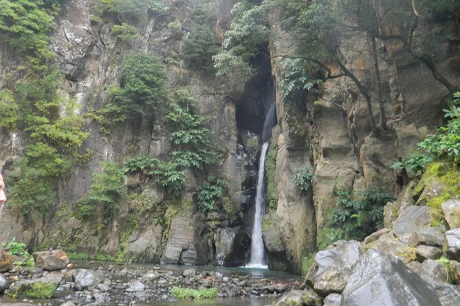 Half Day 4x4 Private tour from Ponta Delgada Azores - Key Points