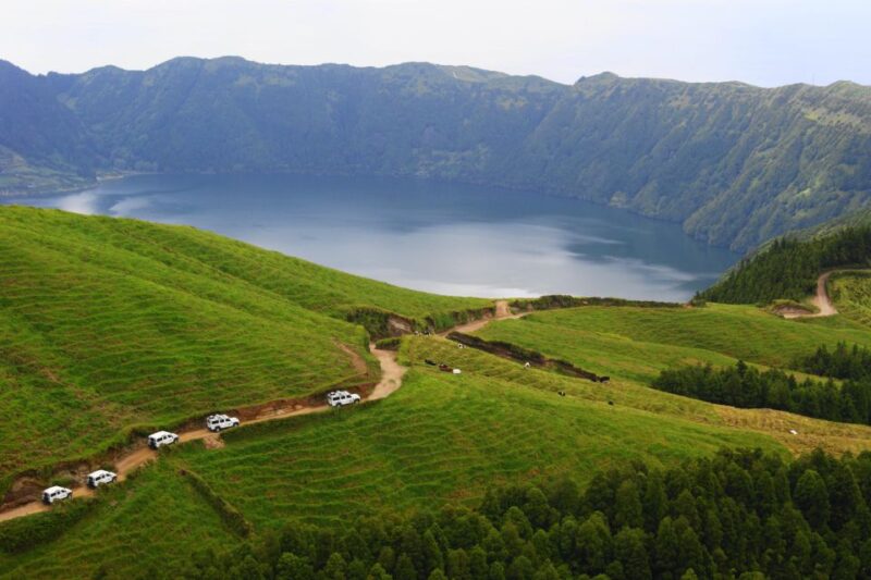 Half-Day 4X4 Tour Sete Cidades. Off the beaten Track. - Logistics: Meeting Point and Group Size