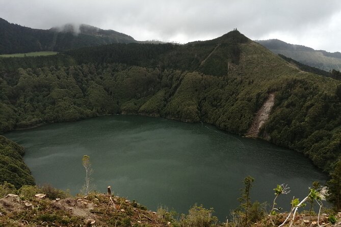 Half-Day 4x4 Tour to Lagoa das Sete Cidades - Visiting Small Villages on the Volcano’s Edge