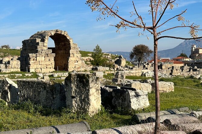 Half Day Ancient Corinth Akrocorinthos Canal Private Tour 4Hours - The Rich History of Ancient Corinth