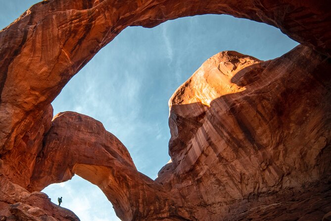 Half Day Arches 4x4 with Delicate Arch Hike - Logistics and Booking Details