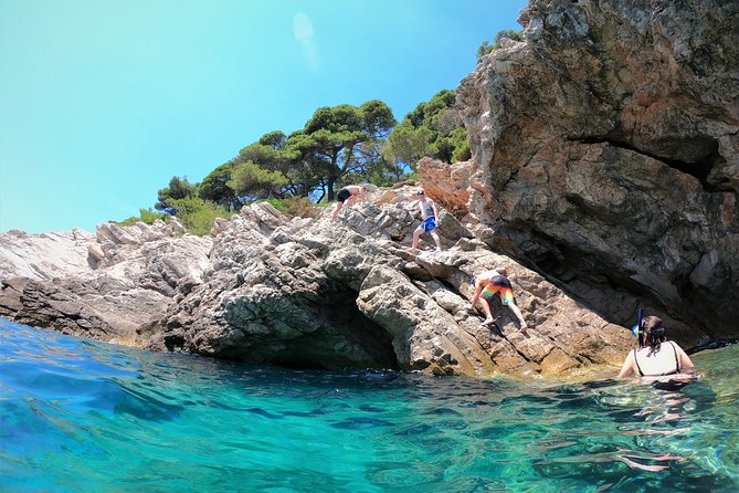 Half-Day Best Beaches & Bays Private Speed Boat Tour - No Lunch or Transport: What to Know