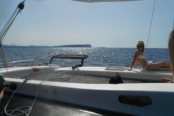 Half-Day Catamaran Trip in Menorca - Food, Drinks, and Onboard Refreshments