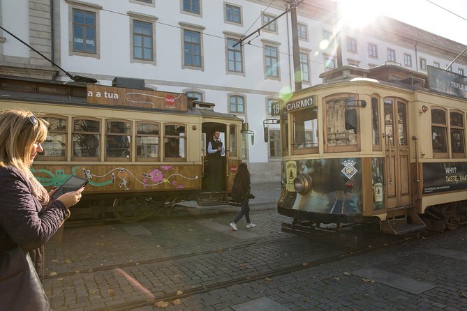 Half Day City Tour with Six Bridges Cruise and Wine Tasting - Additional Inclusions and Practical Details