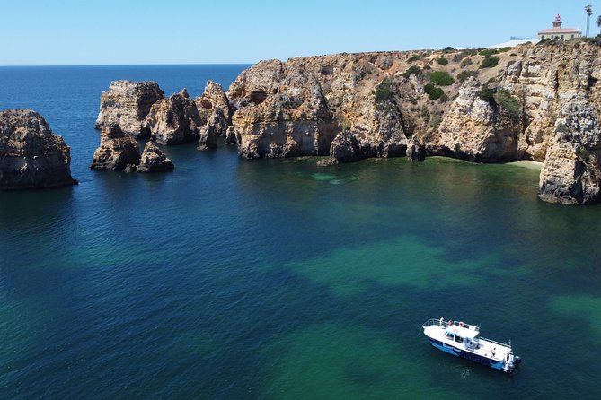 Half Day Cruise to Ponta da Piedade with Lunch and Drinks - The Crew and Onboard Atmosphere