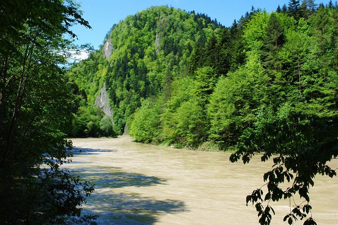 Half-Day Dunajec River Rafting tour from Krakow - Experience the Scenic Beauty and Calm in the Village