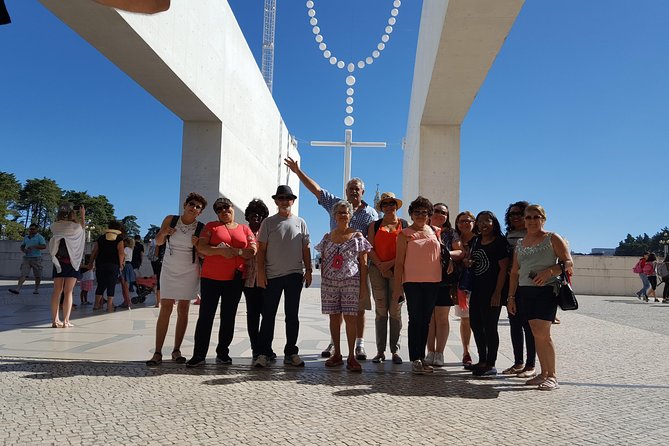 Half-day excursion for small groups in Fatima from Lisbon - Visiting the Basilica of the Holy Trinity: A Modern Marvel