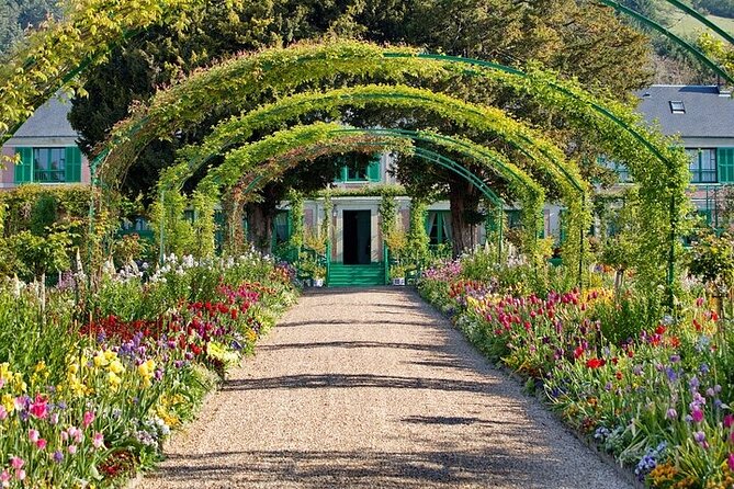 Half Day Giverny Monet's Gardens Tour - Pricing and Booking