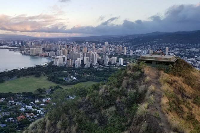 Half-Day Hiking Tour to Diamond Head and Makapuu Lighthouse - Guided Tour of Diamond Head and Makapuu Lighthouse in One Morning
