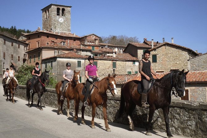 Half-Day Horseback Ride in Tuscany - Customer Experience and Guide Personalities