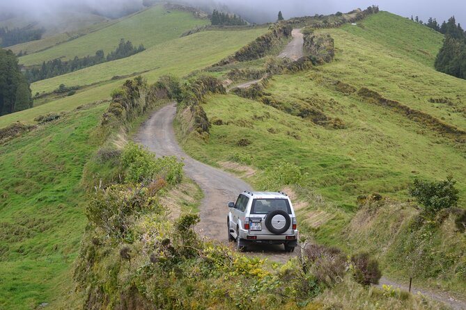 Half-Day Jeep Tour from Ponta Delgada to Sete Cidades - The Experience in Foggy and Clear Weather Conditions