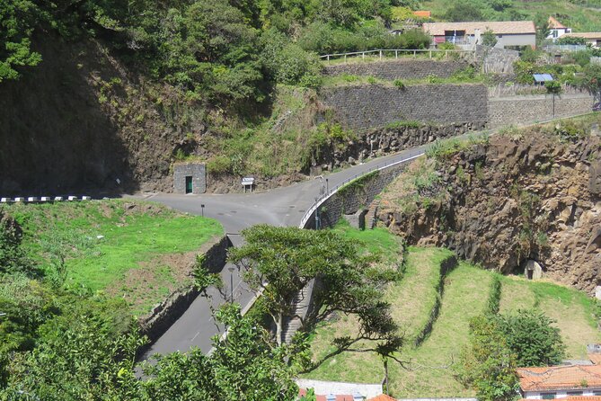 Half day jeep Wine tour and tasting, & sea cliff adventure - Serra de Água and Meia Légua: Water and Agriculture