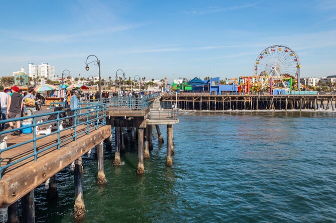 Half Day LA Tour: Hollywood, Beverly Hills & Santa Monica - The Hollywood Sign Overlook and Photo Opportunity