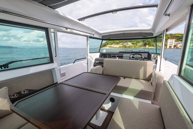 Half Day Luxury Boat Tour in Tampa with Snorkeling - Tiki Bay Island: A Fun Off-Shore Destination